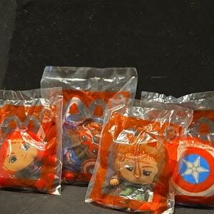 4 Toys from McDonald's Captain America Brave New World Set